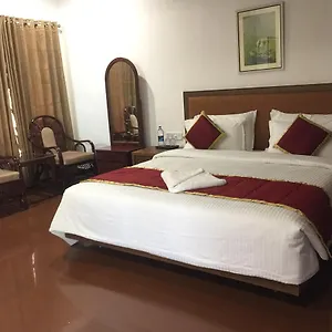 Pearlspot And Resort